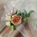 CORSAGE 4