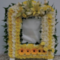 FLOWER WREATH 105