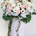 FLOWER WREATH 235